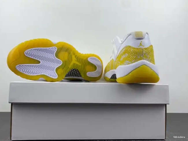 Reps TBkick Air Low Jordan 11 WMNS Snakeskin Yellow AH7860-107 0606